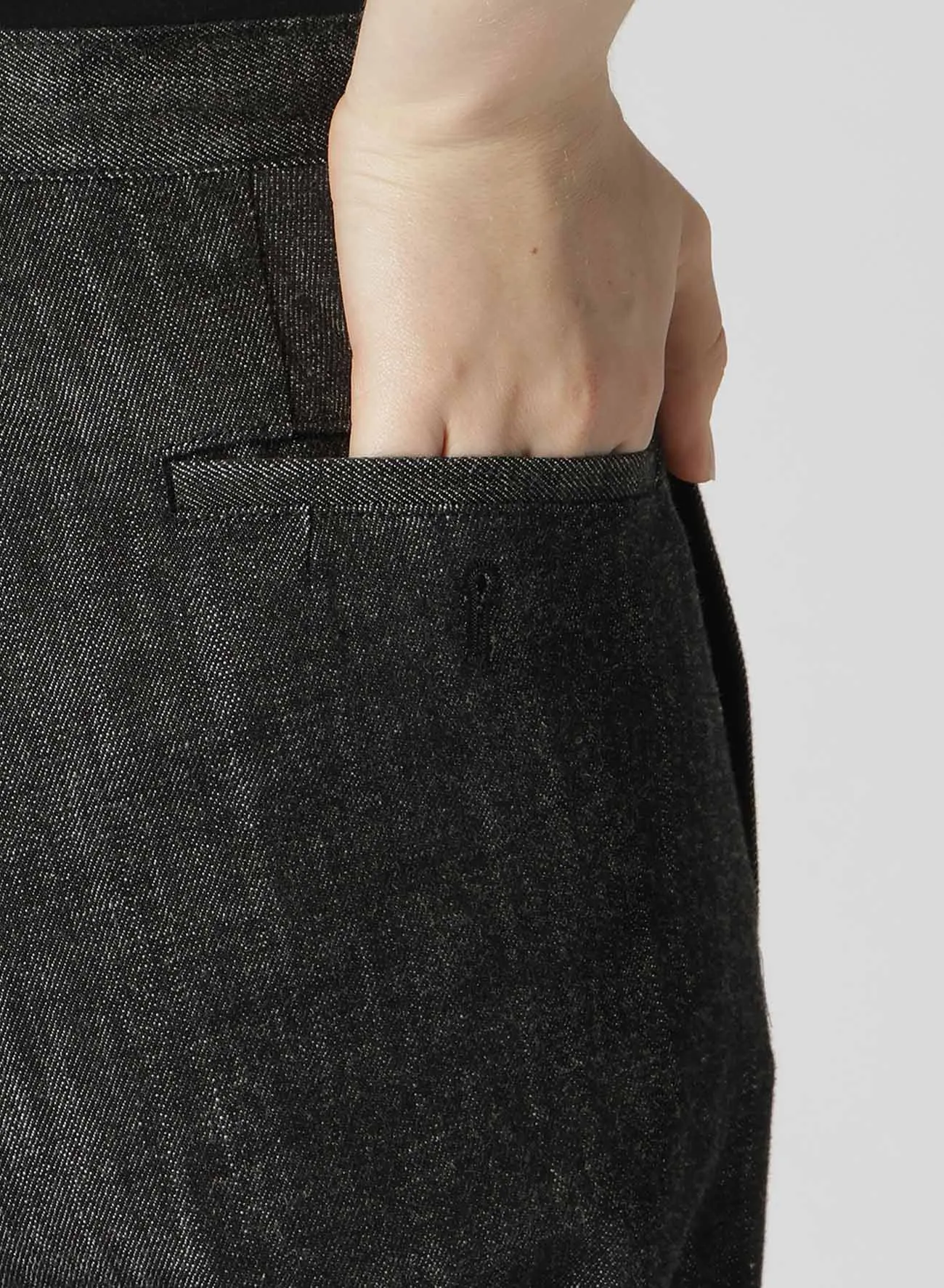 8OZ SOFT DENIM PIN TUCKED SLIM PANTS