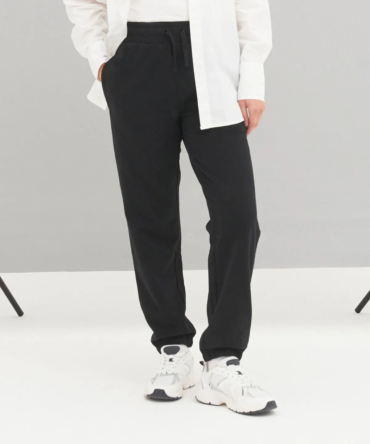 Black - Crater recycled jog pants