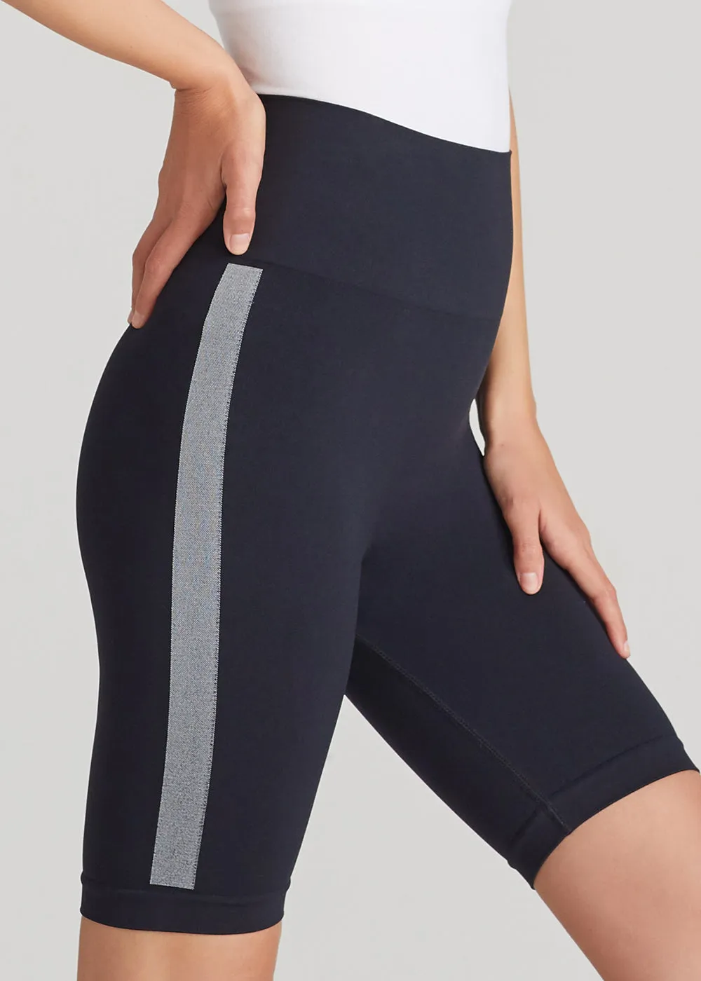 Cora Seamless Shaping Biker Short