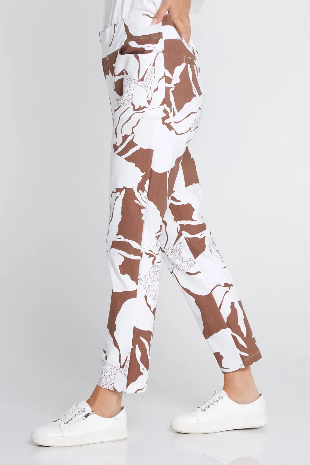 Cocoa Floral Dana Bengaline Capri Pants