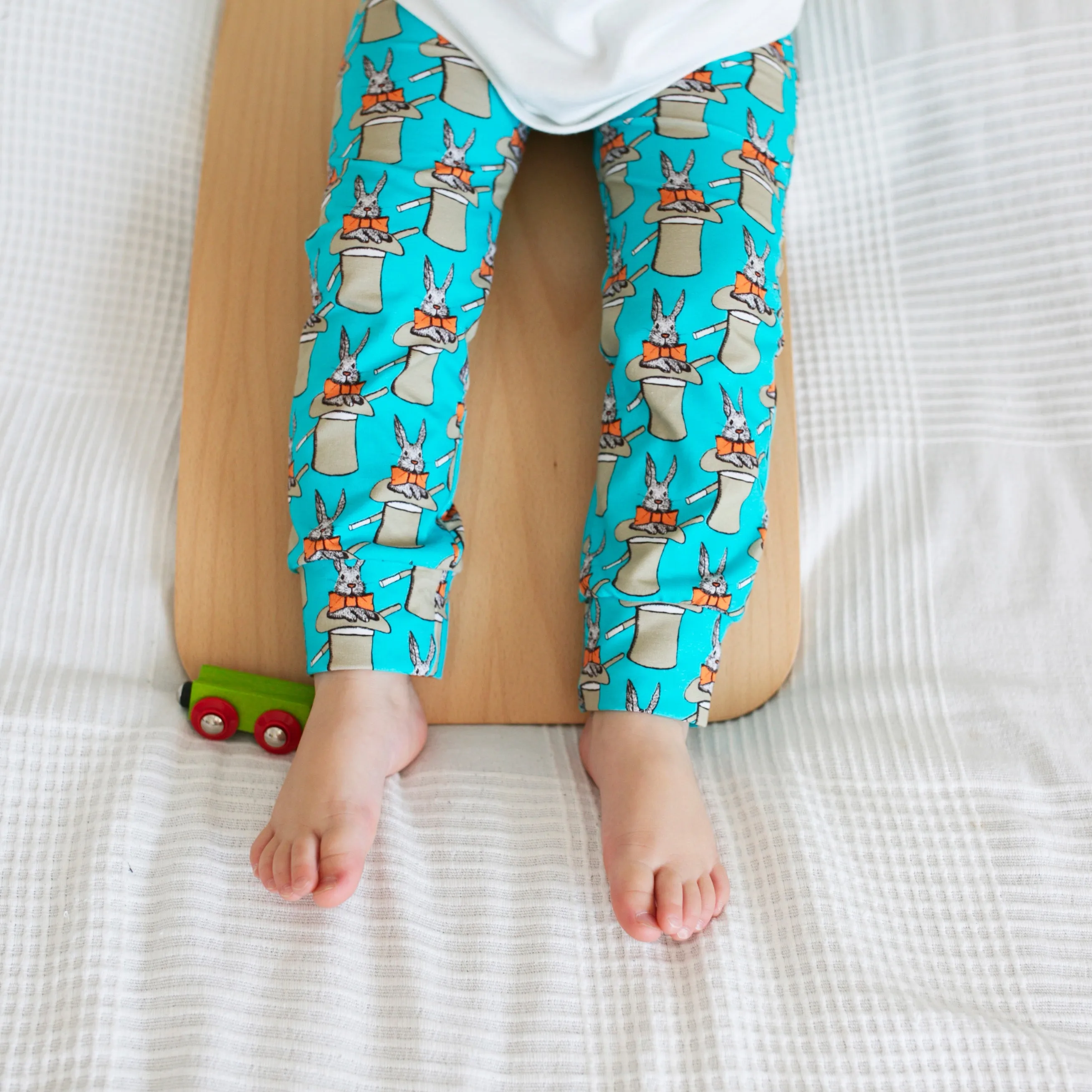 Magic Bunny Print Leggings