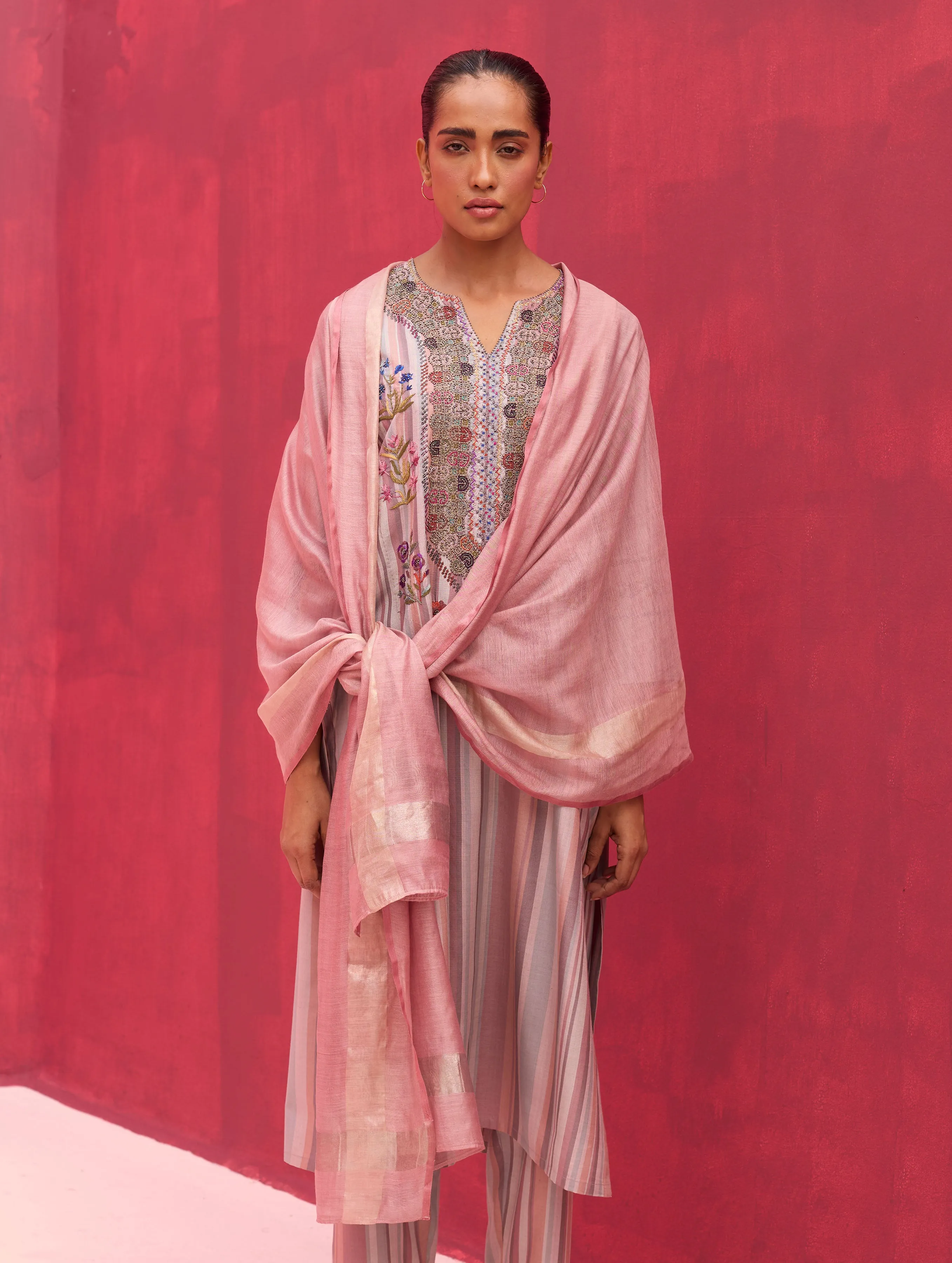 Saana Hand-Embroidered Silk Kurta Set  - Lavender