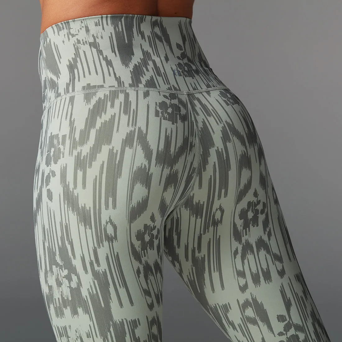 TaviSculpt™ High Waisted 7/8 Leggings *